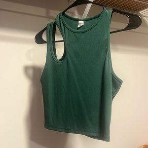 Women’s M Slim fit Forrest green tank top great for summer! Trendy double strap